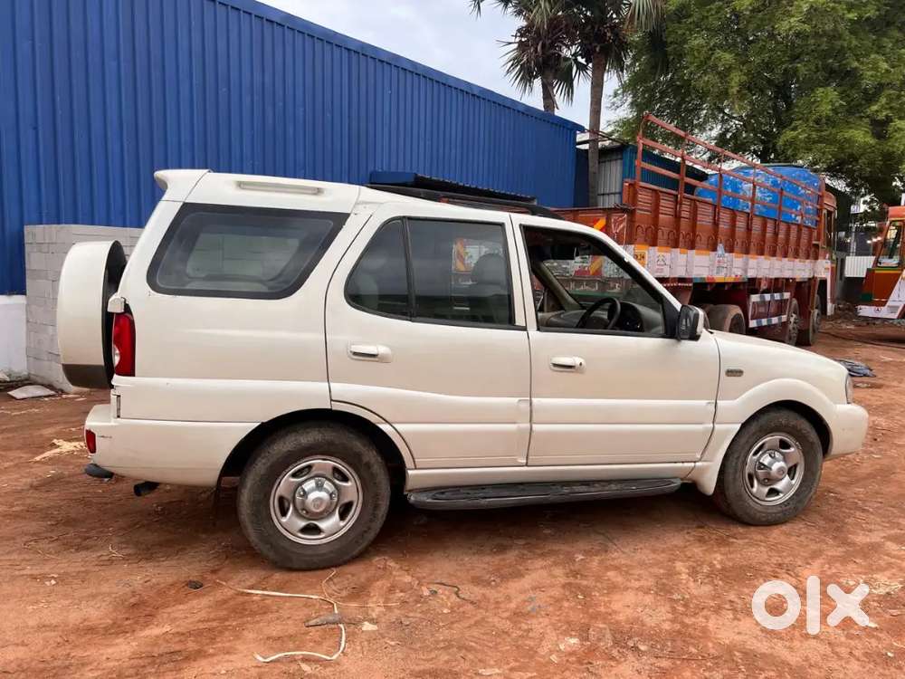 Tata Safari 2014 Diesel 100000 Km Driven