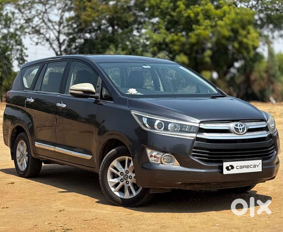 Toyota Innova Crysta 2.4 V, 2016, Diesel