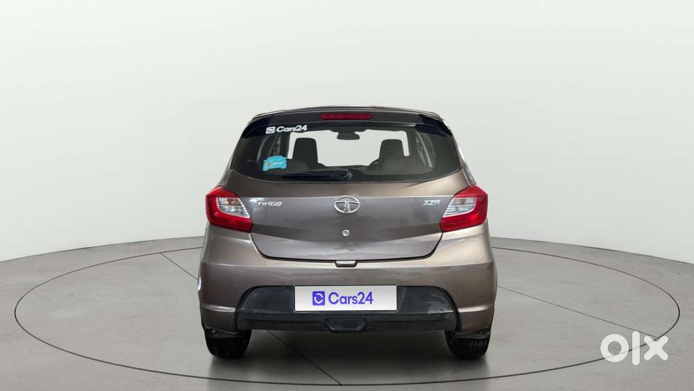 Tata Tiago 1.2 Revotron Xza, 2017, Petrol