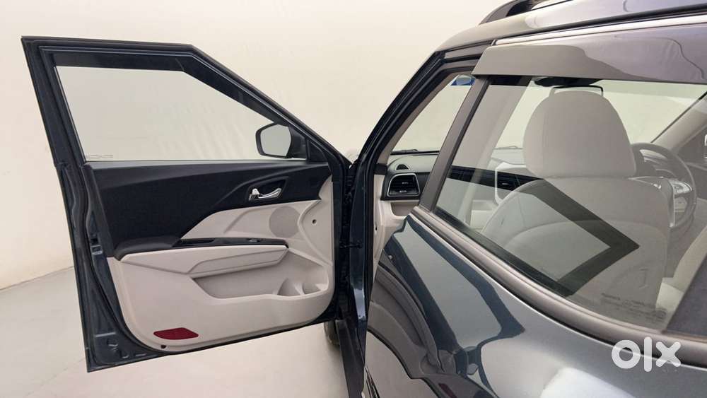 Mahindra Xuv300 W8 Option, 2022, Petrol