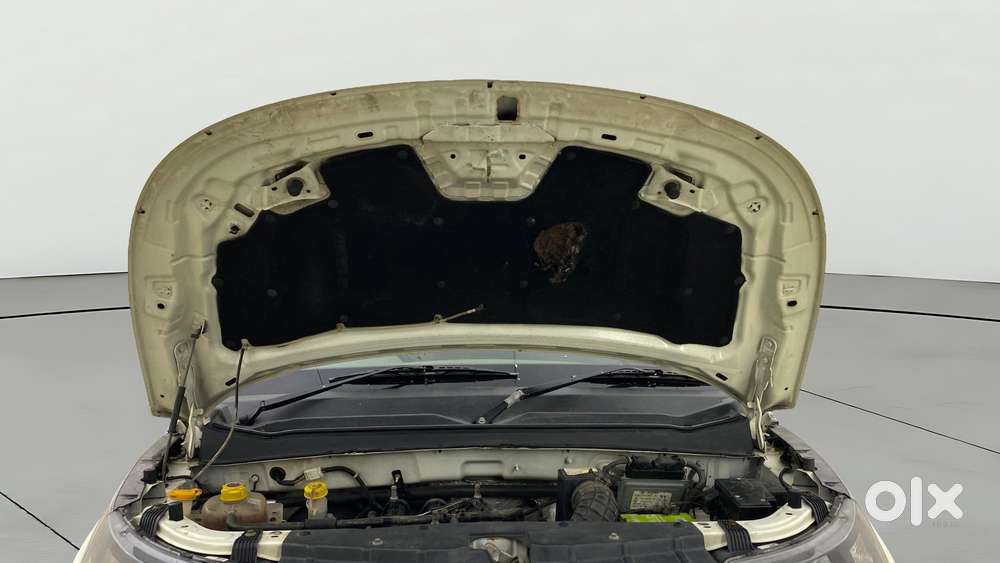 Mahindra Kuv 100 Mfalcon G80 K4, 2016, Petrol