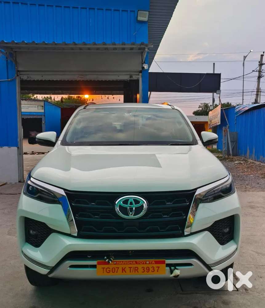 Toyota Fortuner 4*2 Mt 2024 Diesel 30000 Km Driven