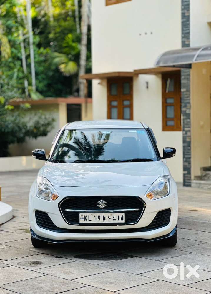 Maruti Suzuki Swift 1.2 Vxi (o), 2023, Petrol