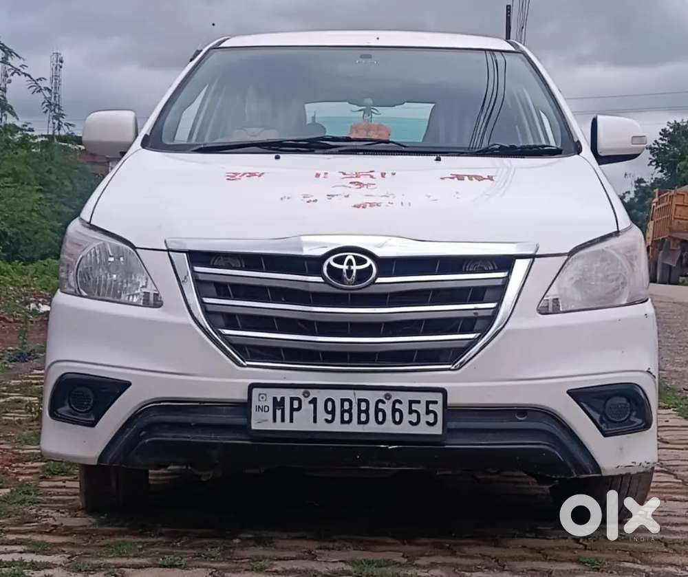 Toyota Innova 2015 Diesel Well Maintained