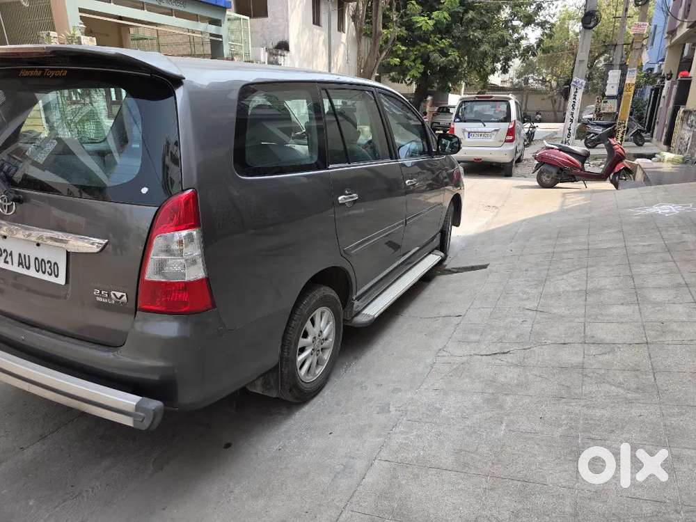 Toyota Innova 2013