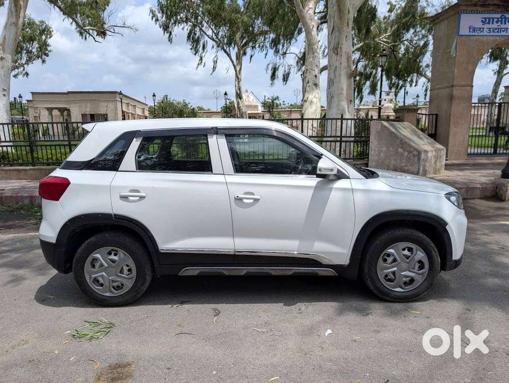 Maruti Suzuki Brezza 1.5 Lxi Smart Hybrid, 2020, Petrol