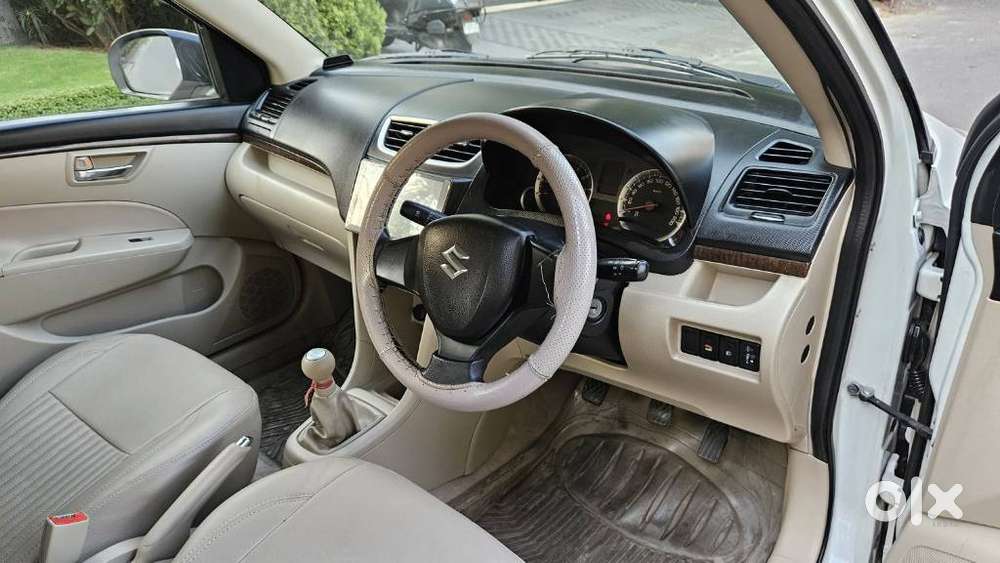 Maruti Suzuki Swift Dzire Vxi Optional, 2015, Petrol