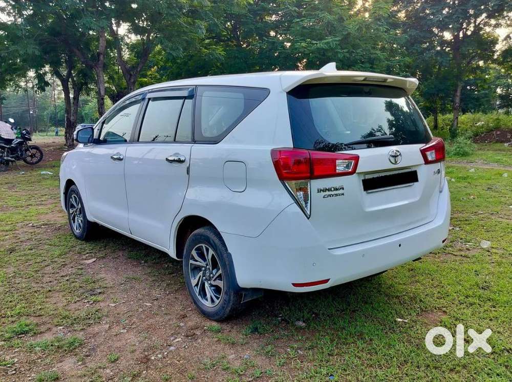 Toyota Innova Crysta [2020-ongoing] 2.4 Gx 8 Str, 2022, Diesel