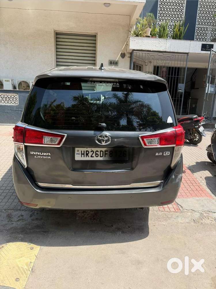 Toyota Innova Crysta G Automatic 2017