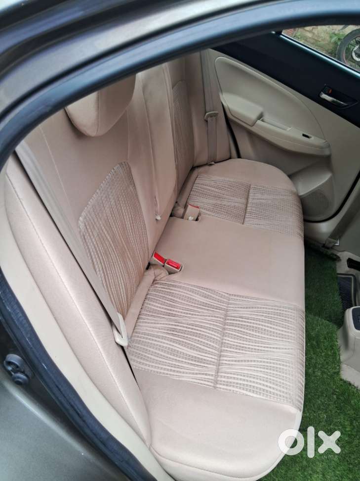 Maruti Suzuki Dzire 1.2 Zxi Amt, 2019, Petrol