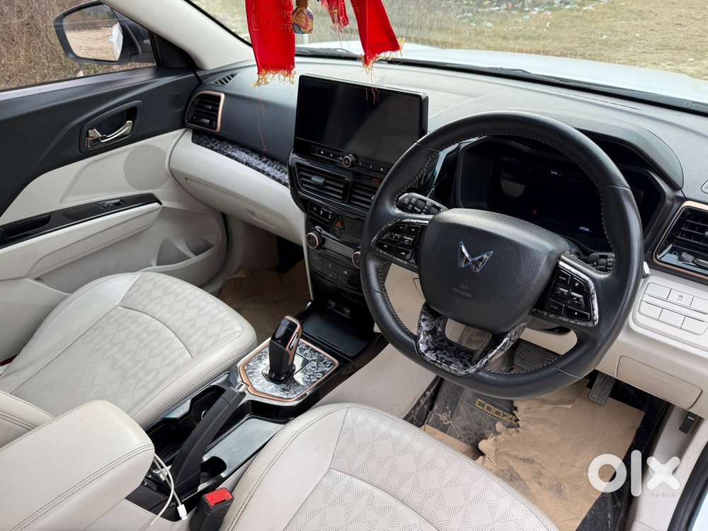 Mahindra Xuv400 Ev 2024 Electric Well Maintained