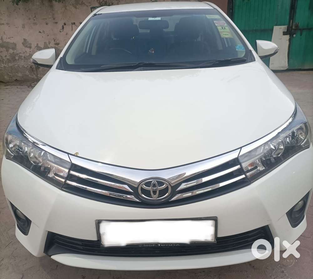 Toyota Corolla Altis 1.8 G, 2015, Petrol