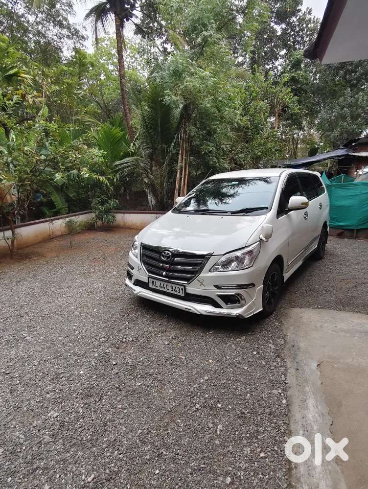 Toyota Innova 2010 Diesel 215000 Km Driven