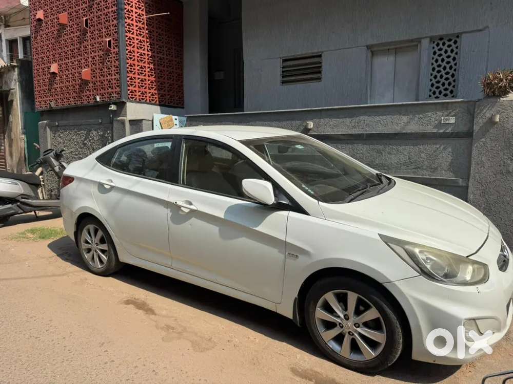 Hyundai Verna 2012 Diesel 130000 Km Driven