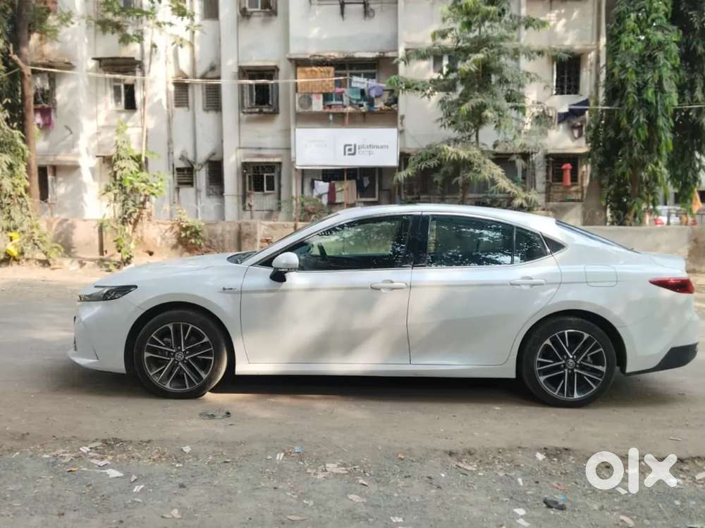 Toyota Camry, 2025, Petrol