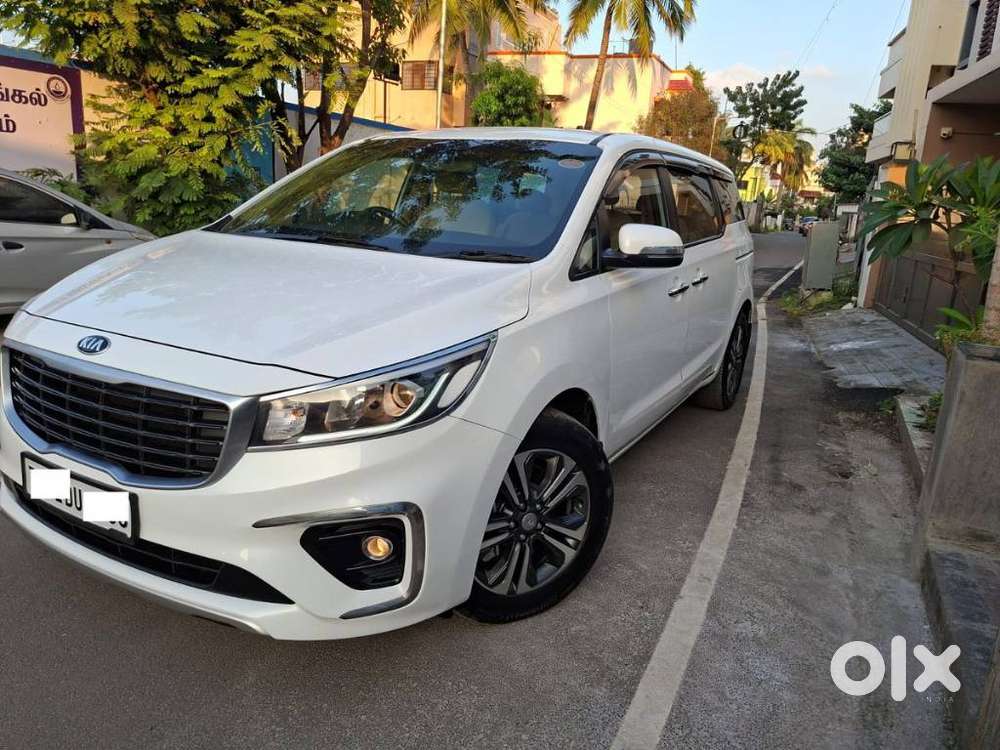 Kia Carnival Premium, 2021, Diesel