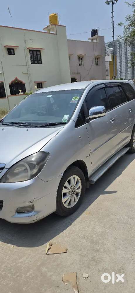 Toyota Innova 2.5 V Topend , Showroom Serviced With No Claims