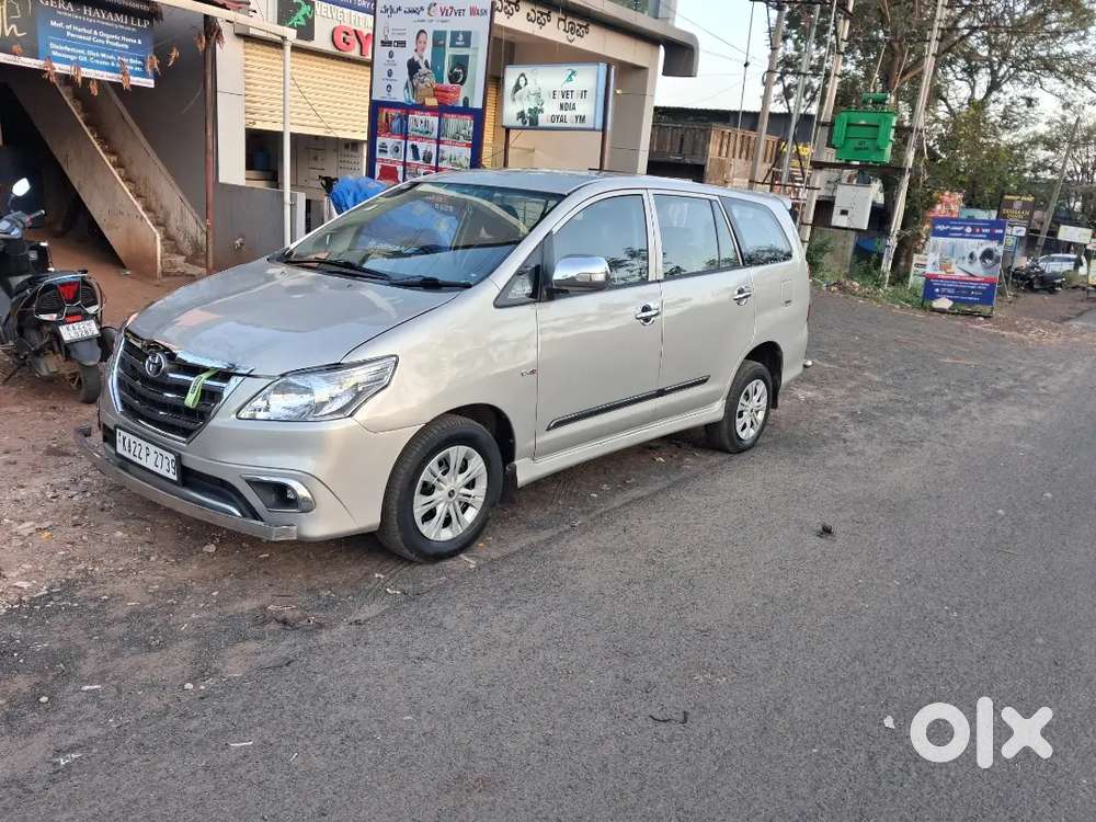 Toyota Innova 2010