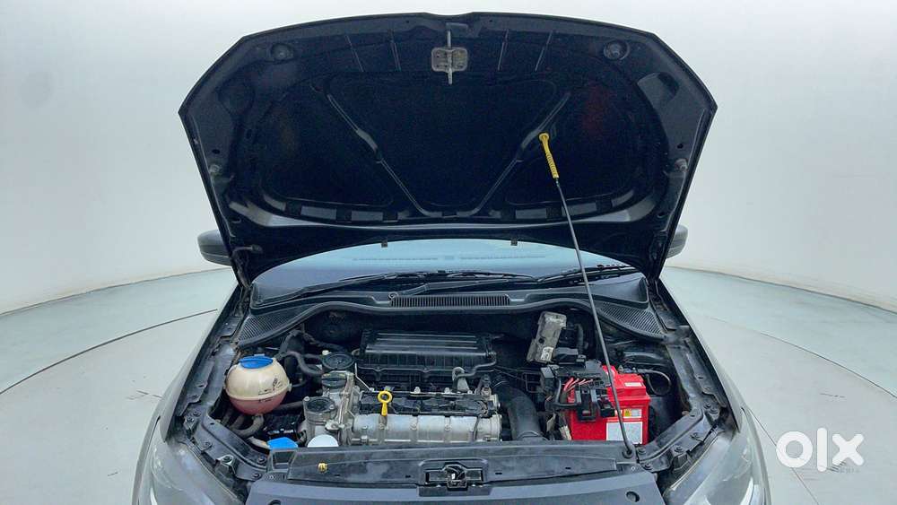 Volkswagen Vento Petrol Highline, 2015, Petrol