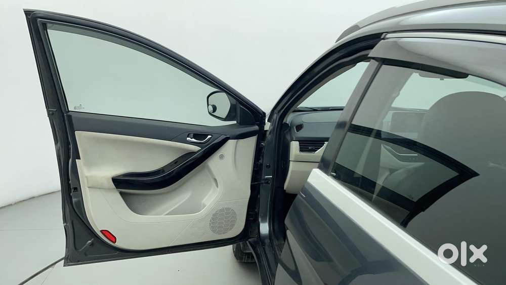 Tata Nexon 1.2 Revotron Xz Plus (s), 2023, Petrol