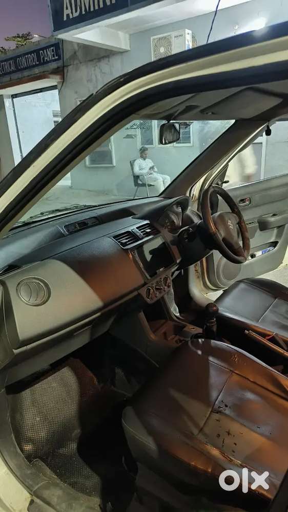 Maruti Suzuki Dzire 2016 Diesel Well Maintained