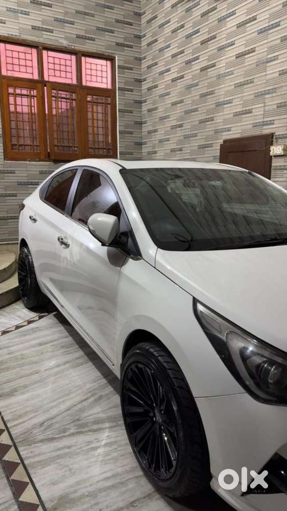 Hyundai Automatic Petrol 2021