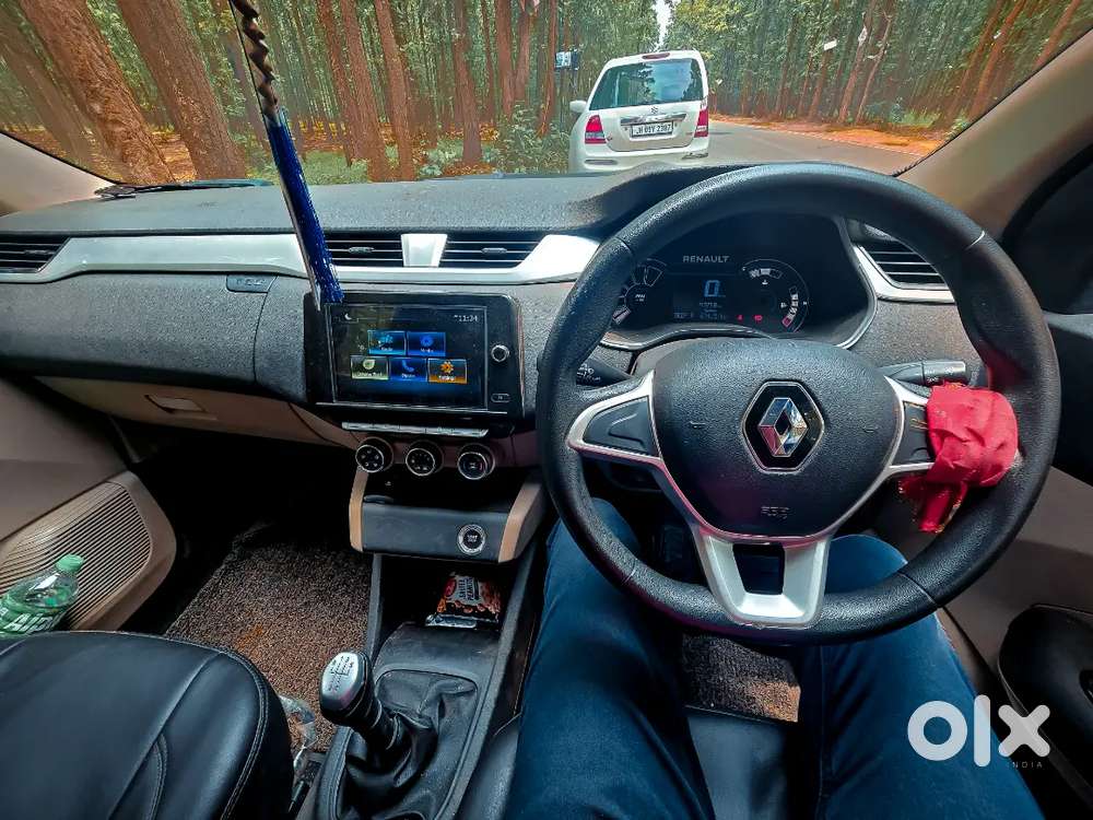 Renault Triber 1.0 Rxz (top) 2019 Petrol
