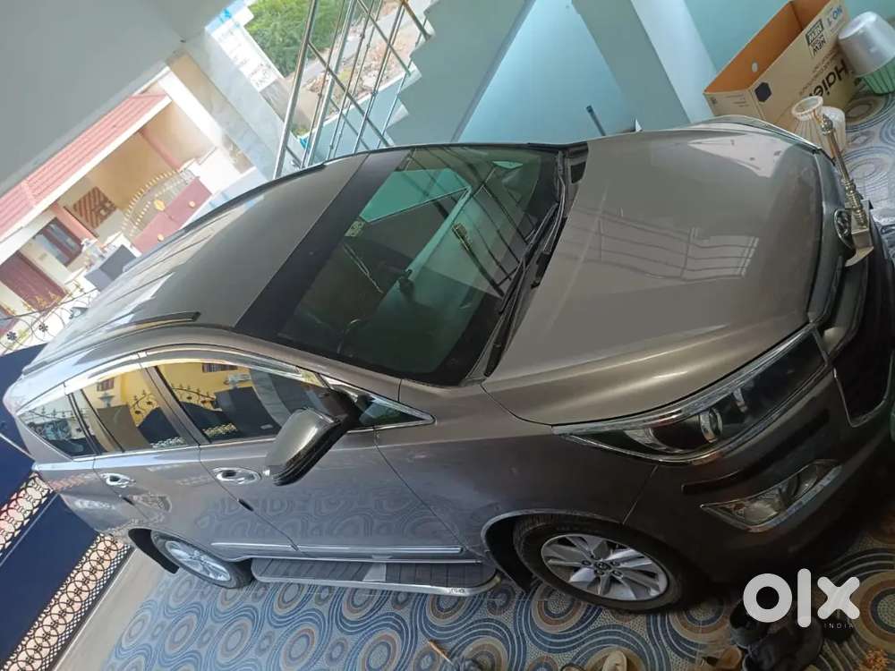 Toyota Innova Crysta 2.4 2017