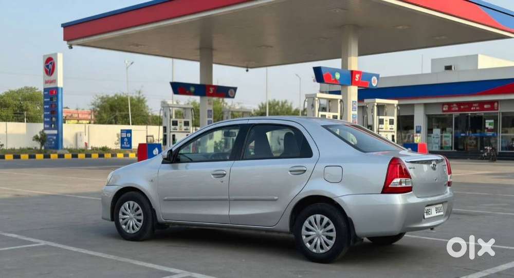 Toyota Etios, 2011, Petrol