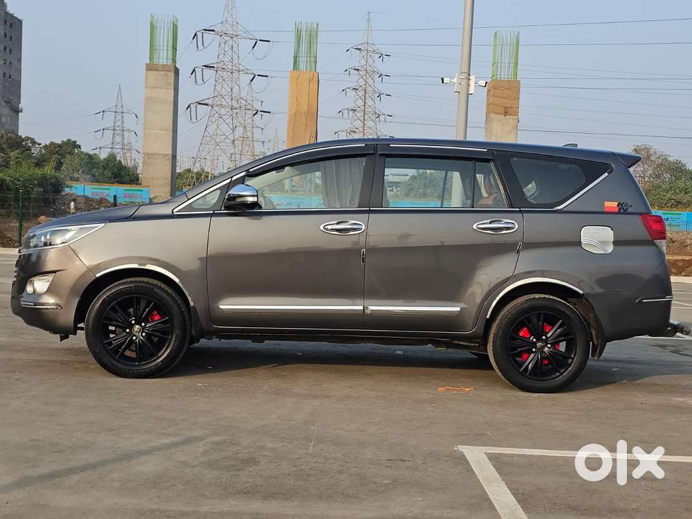 Toyota Innova Crysta