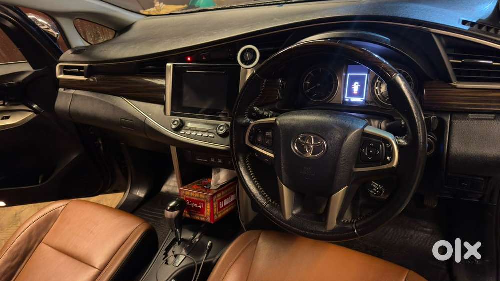 Toyota Innova Crysta 2018