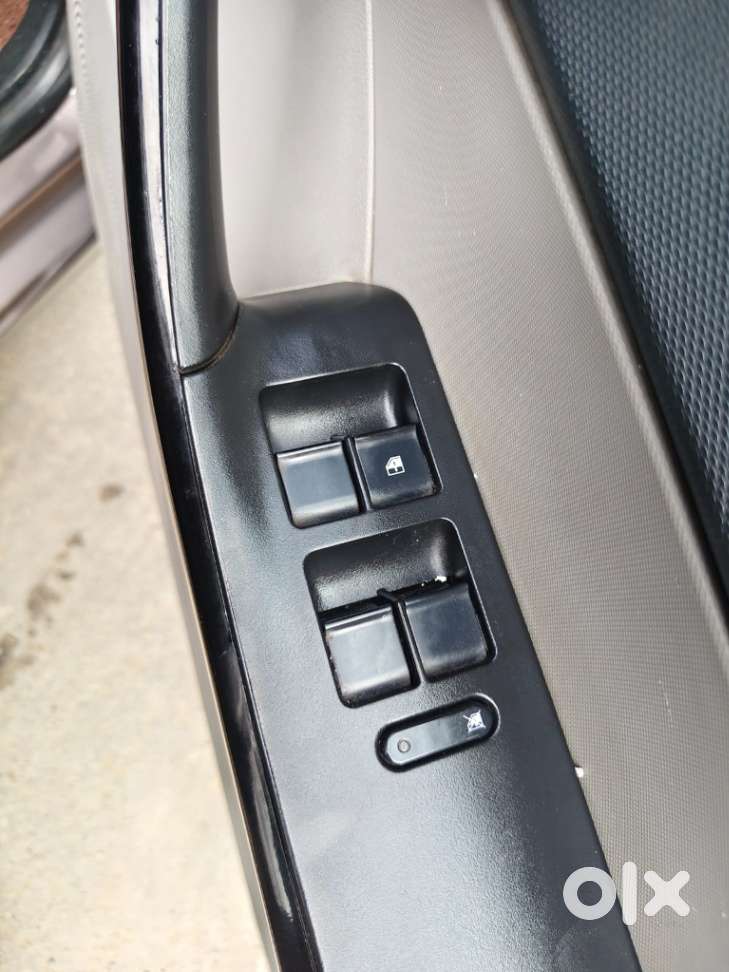 Tata Tiago 1.2 Revotron Xt Option, 2018, Petrol