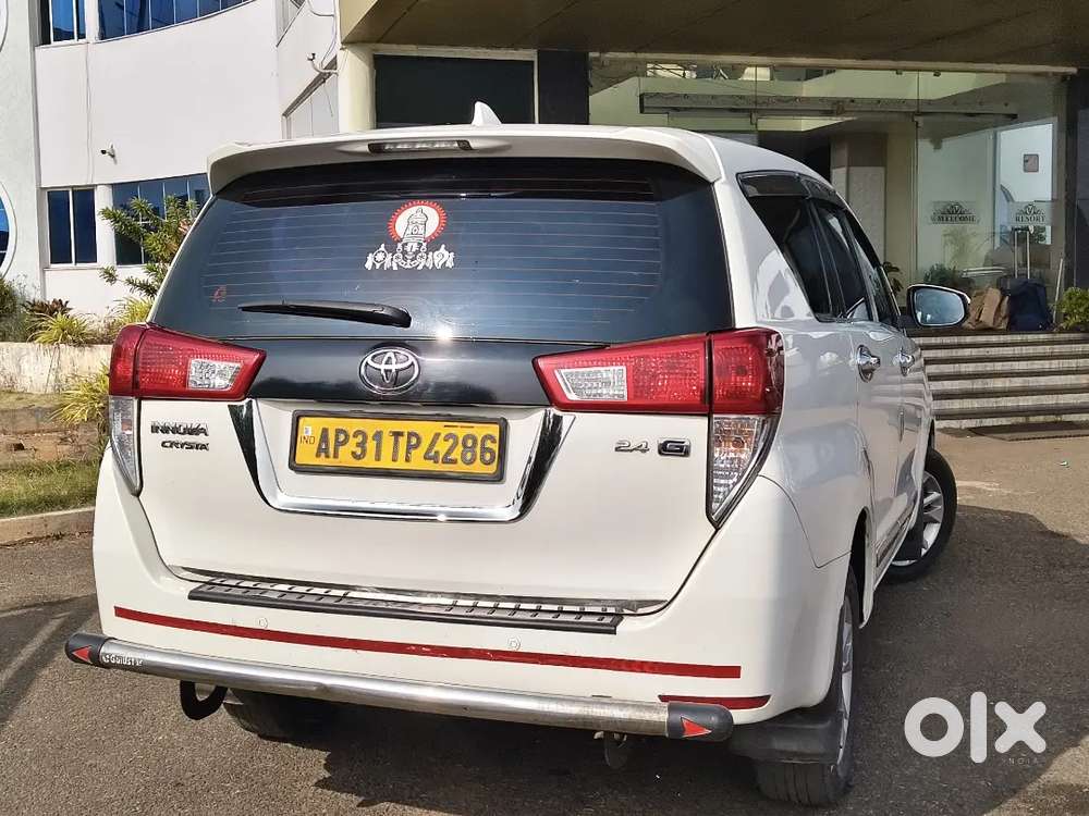 Toyota Innova Crysta 2018 Diesel 210000 Km Driven