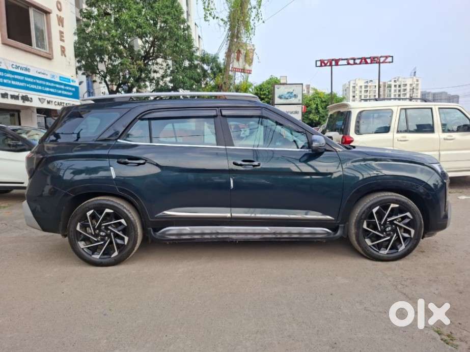 Hyundai Alcazar Platinum, 2025, Petrol
