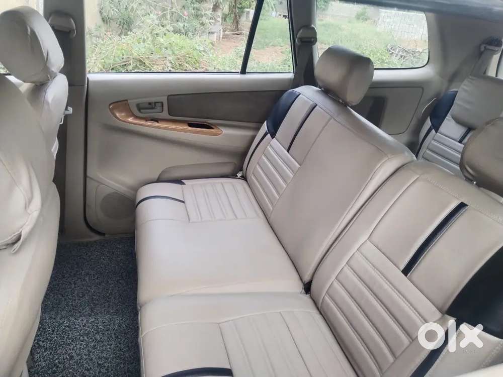Toyota Innova 2.5 G 2014