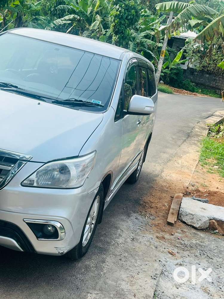 Toyota Innova Diesel 2014