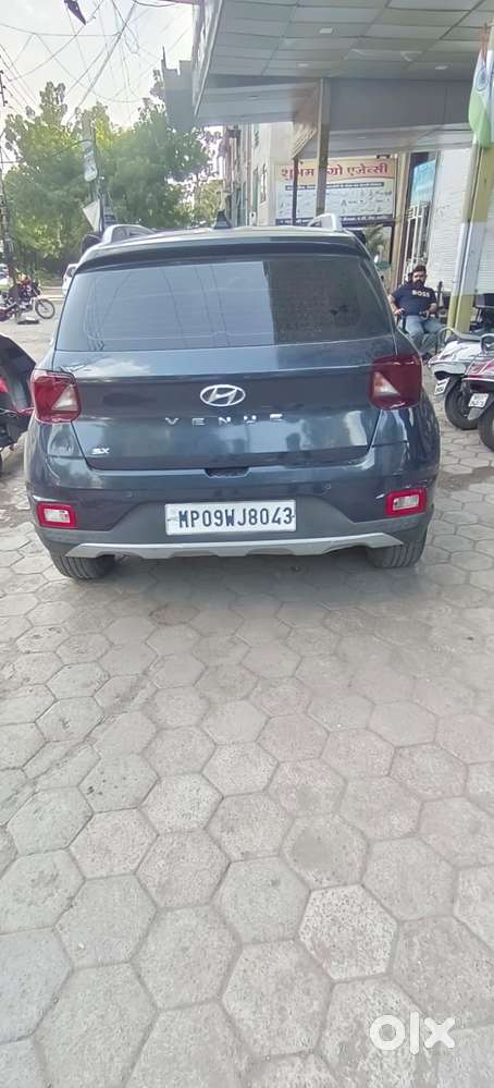 Hyundai Venue, 2021, Petrol