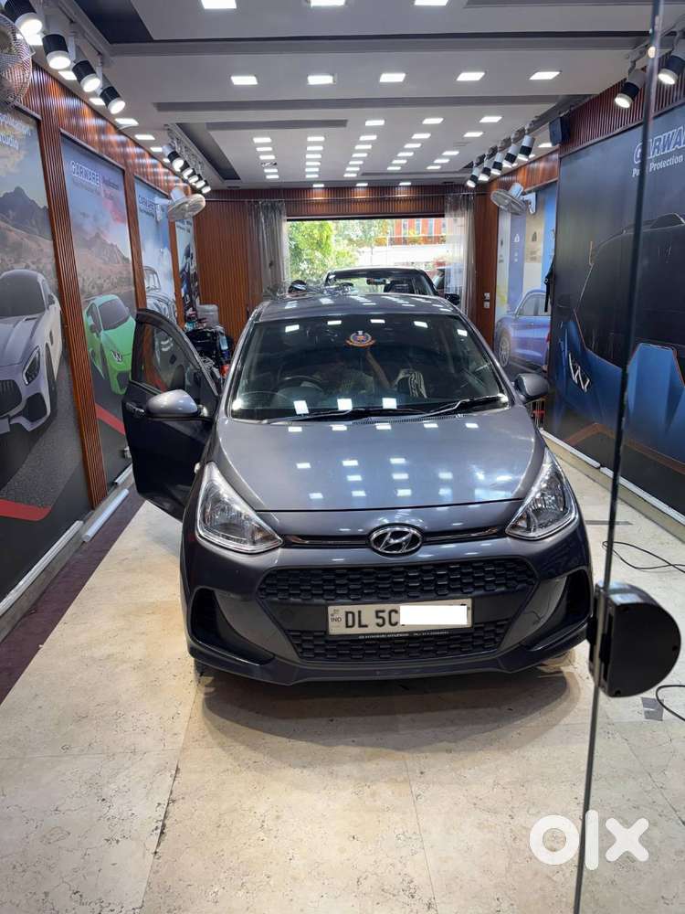 Hyundai Grand I10 Magna 2018 (petrol + Cng)  1st Owner  Govt Employe