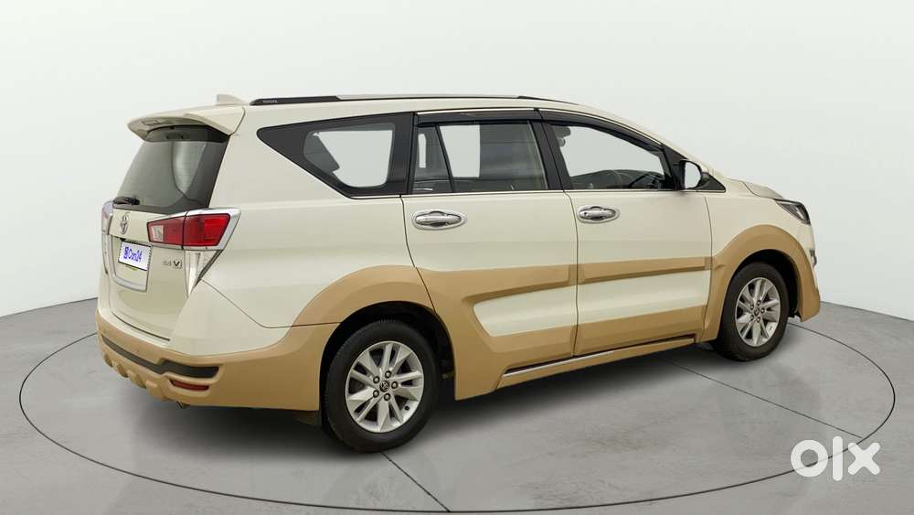 Toyota Innova Crysta 2.4 Vx Mt, 2017, Diesel