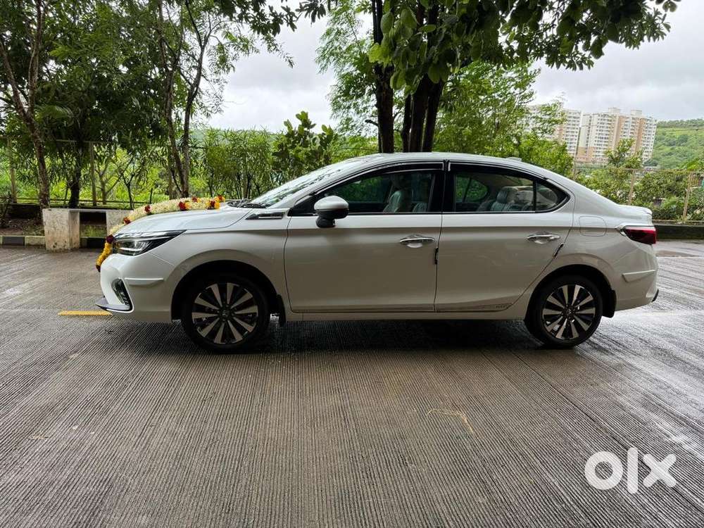 Honda City Zx 2025 Petrol 27500 Km Driven