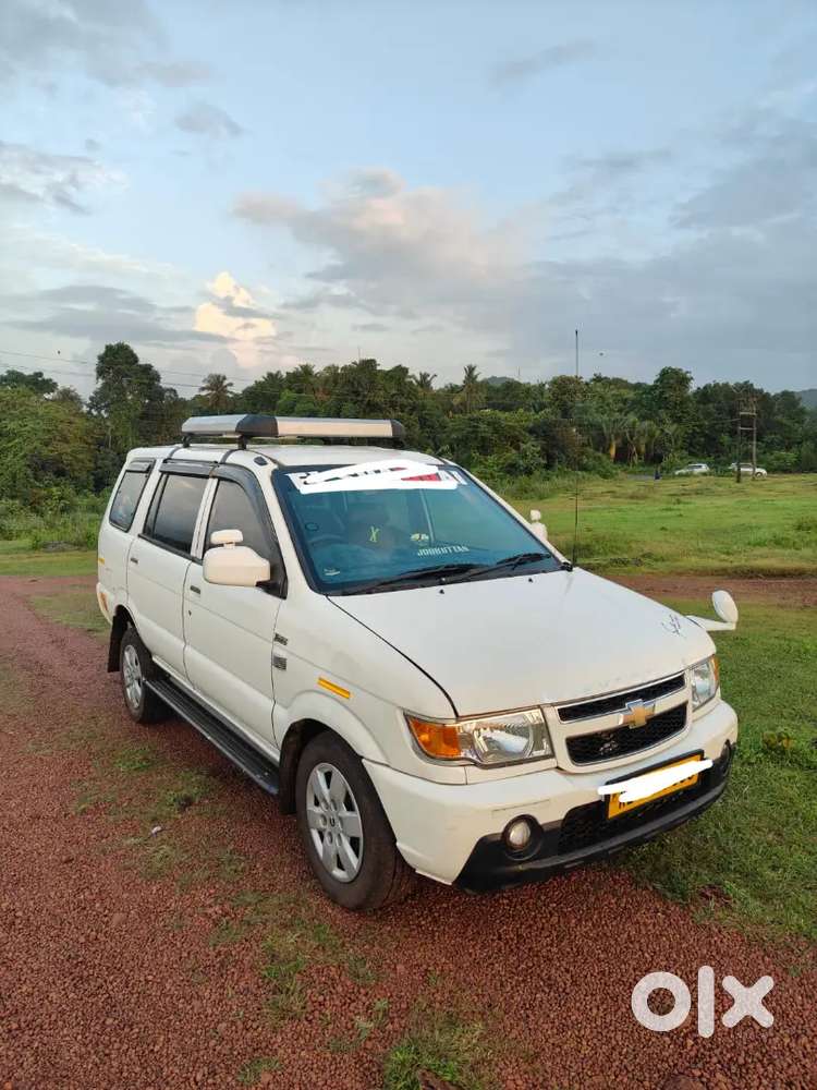 Chevrolet Tavera 2013 Diesel Car