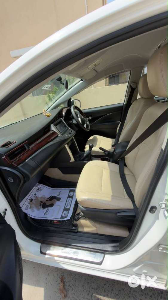 Toyota Innova Crysta 2.4 G Mt 7 Str, 2016, Diesel