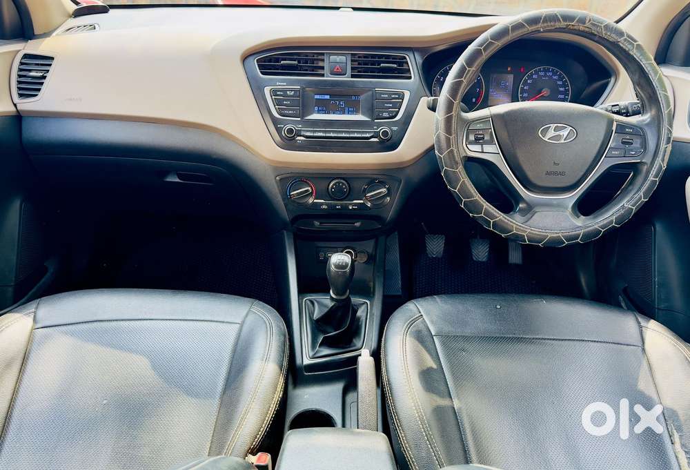 Hyundai I20 Sportz 1.2 Mt Dual Tone, 2019, Cng & Hybrids