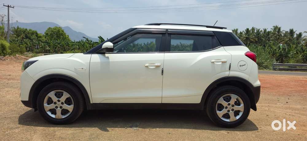 Mahindra Xuv300 1.2 W6 Amt Petrol, 2022, Petrol