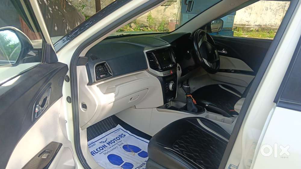 Mahindra Xuv300 W8 Diesel, 2023, Diesel