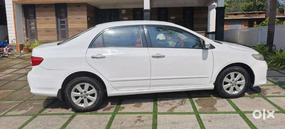 Toyota Corolla Altis 1.8 J, 2012, Diesel