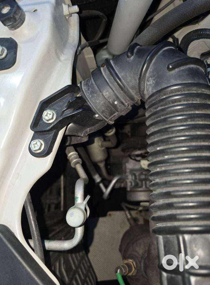 Maruti Suzuki Dzire 1.2 Vxi Cng, 2025, Cng & Hybrids