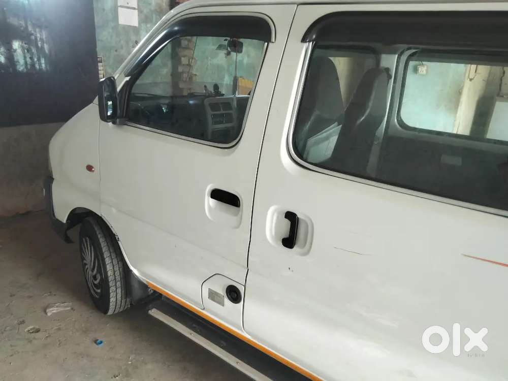 Maruti Suzuki Eeco 2021 September  Cng & Hybrids 104460 Km Driven