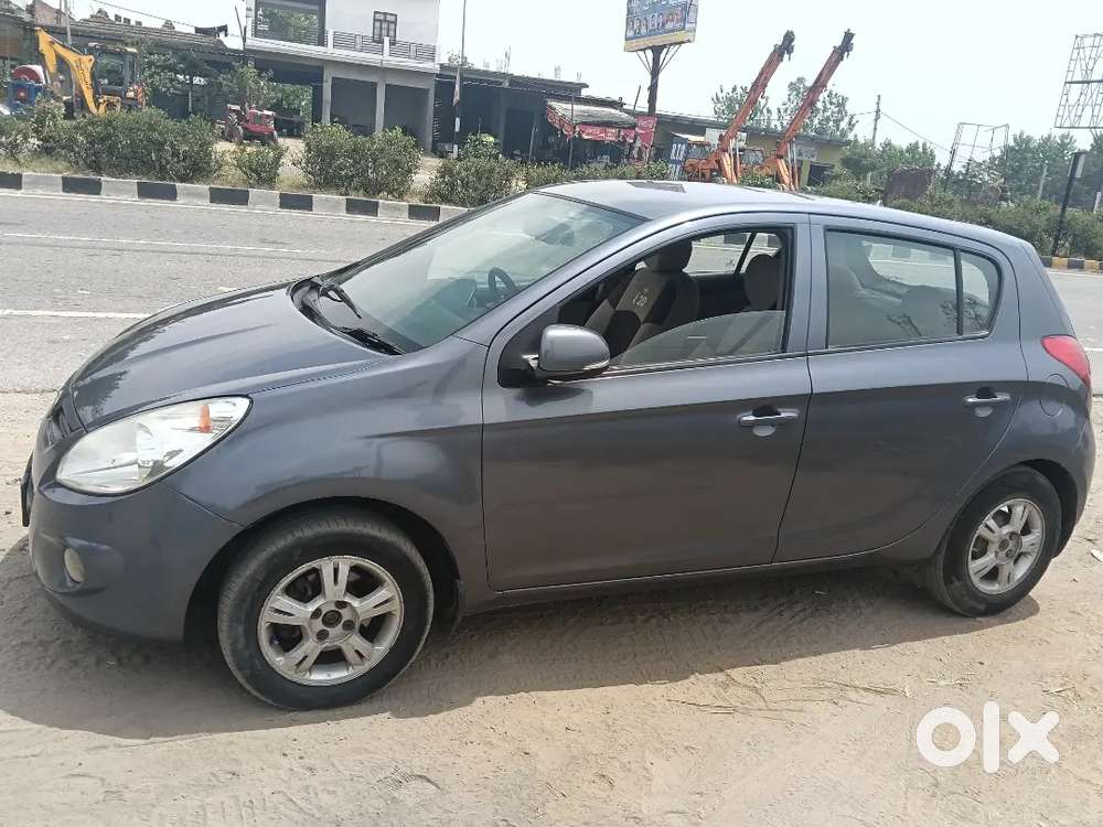 Hyundai I20 2011 Petrol Well Maintained