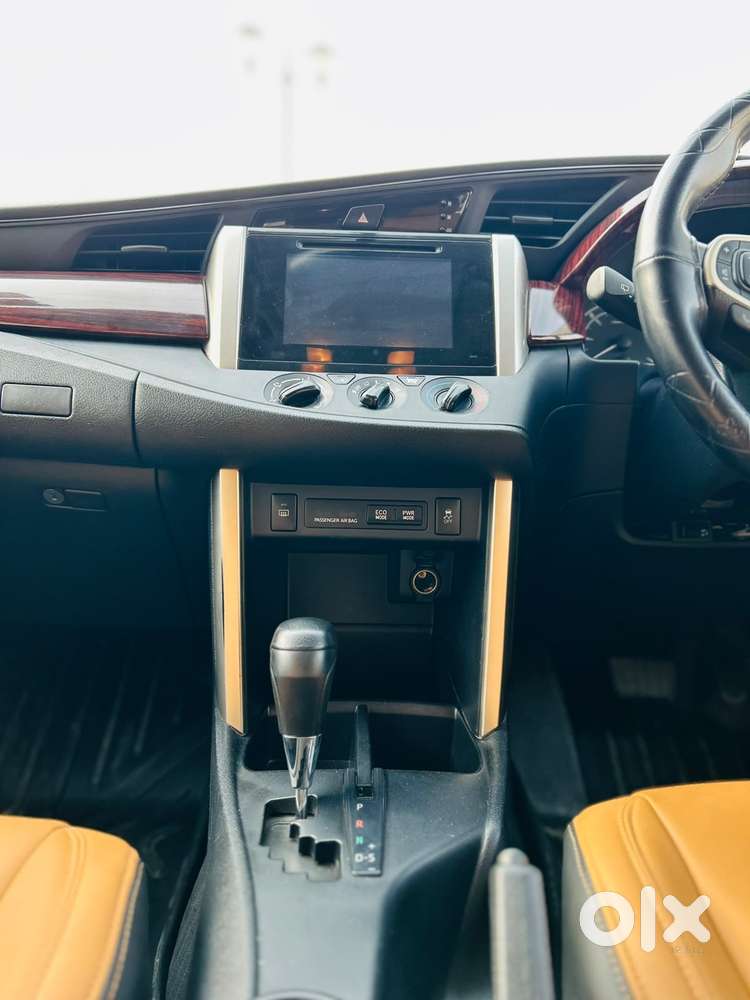 Toyota Innova Crysta 2.4 G Mt, 2020, Diesel